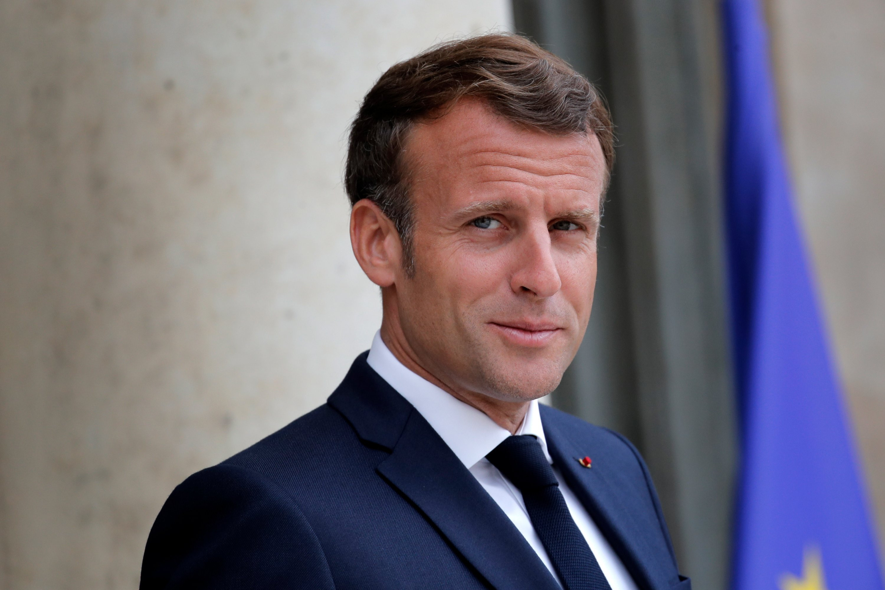 Faux, Emmanuel Macron n’a donné aucun ultimatum aux pays africains qui refuseraient de faire vacciner leurs populations